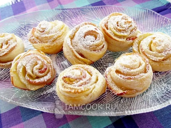 Фото блюда: Слоеные розочки с яблоками