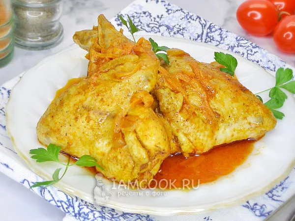 Фото блюда: Куриные крылышки в томатном соусе на сковороде