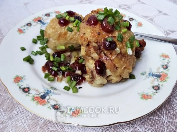 Фото блюда: Курица с вяленой вишней и розмарином