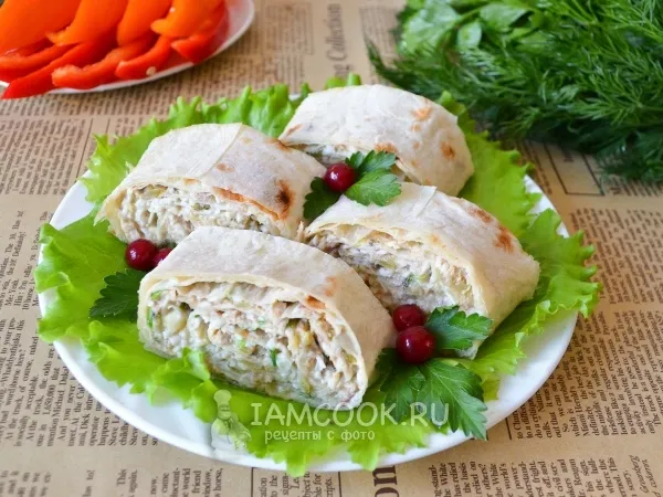 Фото блюда: Рулетики из лаваша с консервированной сайрой