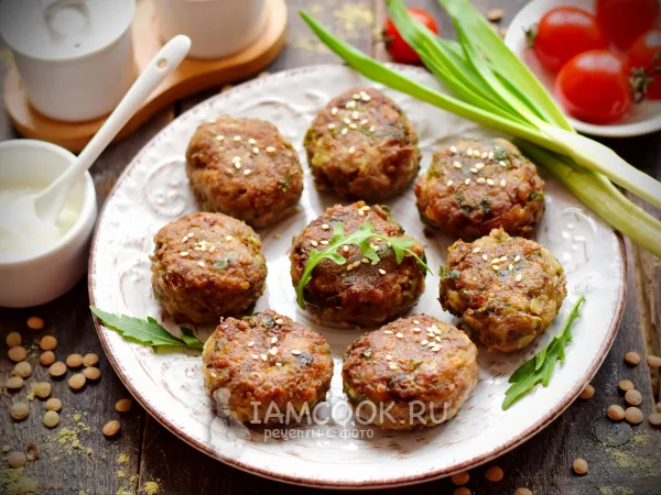 Фото блюда: Котлеты из чечевицы с фаршем