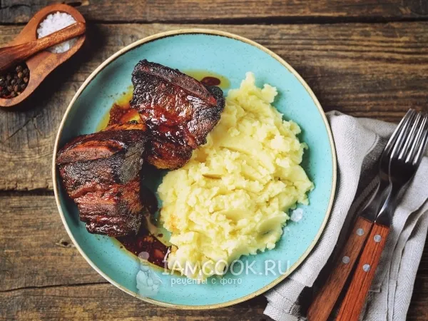 Фото блюда: Говяжьи ребрышки в томатном соусе