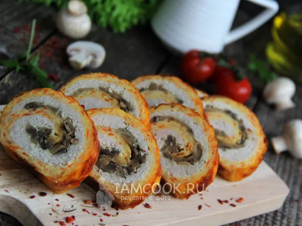 Фото блюда: Сырный рулет с фаршем и грибами