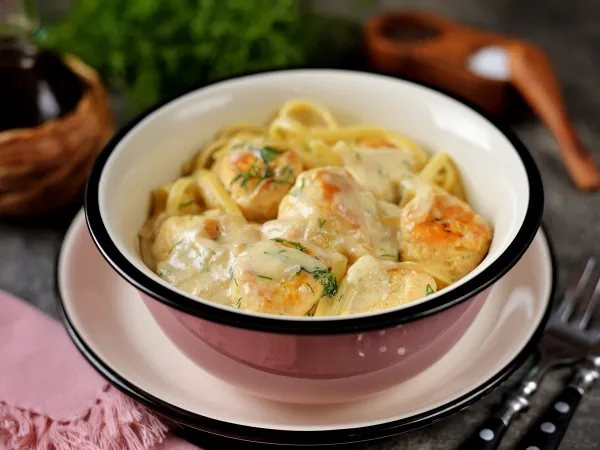 Фото блюда: Спагетти с фрикадельками в сливочном соусе