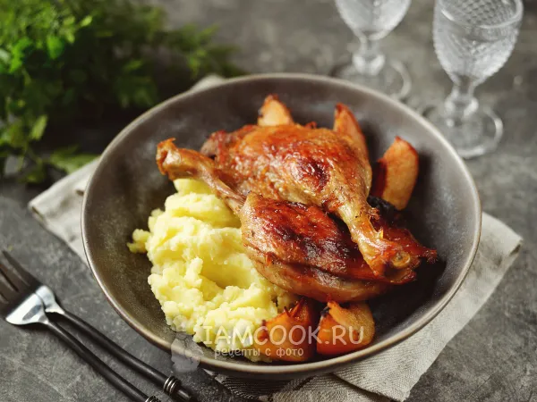 Фото блюда: Утиные ножки в апельсиновом соке с айвой