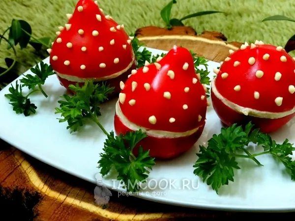 Фото блюда: Закуска из белых грибов и помидоров