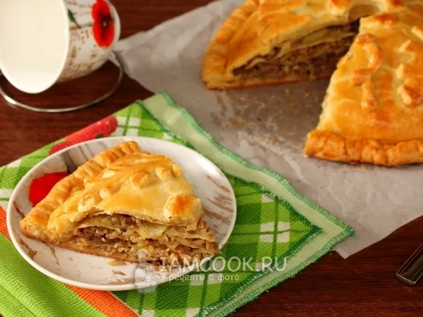 Фото блюда: Блинный курник с мясом, картофелем, рисом и грибами