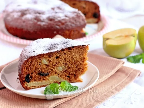 Фото блюда: Шарлотка на вареной сгущенке