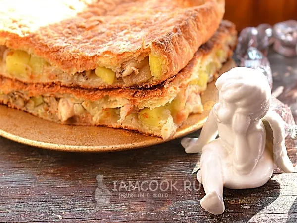 Фото блюда: Пирог с картошкой и курицей в духовке