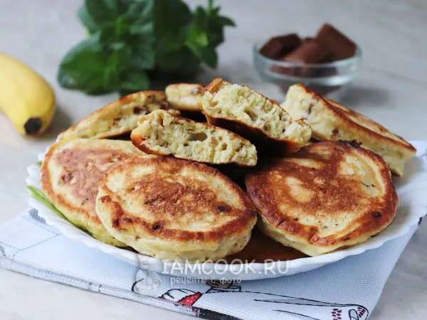 Фото блюда: Оладьи с бананом и шоколадом на кефире