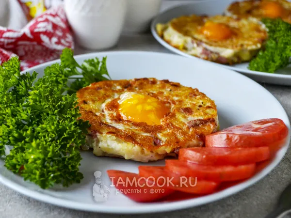 Фото блюда: Картофельные гнезда с яйцом на сковороде