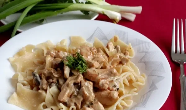 Фото блюда: Паста с курицей и грибами