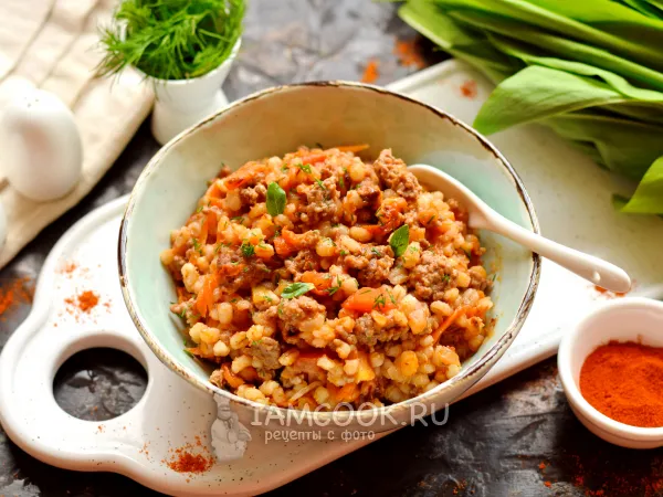 Фото блюда: Перловая каша с фаршем в томате