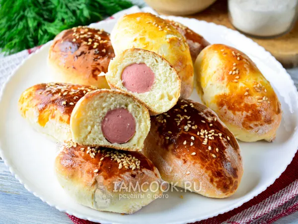 Фото блюда: Пирожки с сосисками в духовке