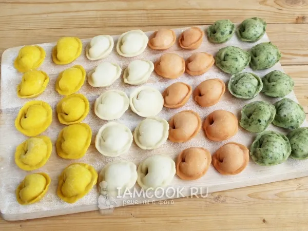 Фото блюда: Цветное тесто для пельменей