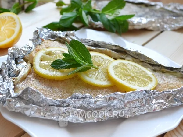 Фото блюда: Камбала в духовке в фольге