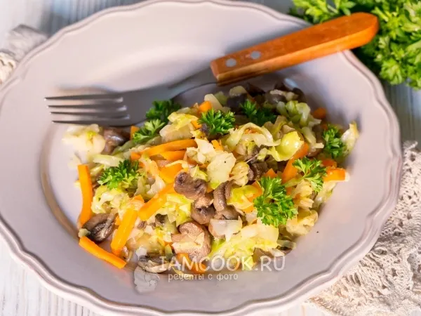 Фото блюда: Запеченная капуста с жареными грибами