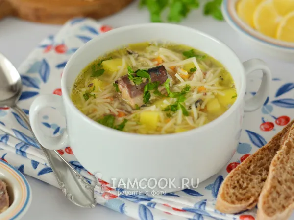 Фото блюда: Рыбный суп из консервов с вермишелью