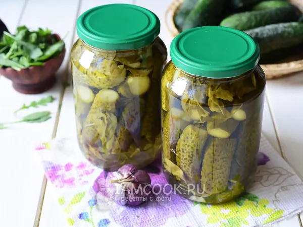 Фото блюда: Маринованные огурцы с рукколой на зиму