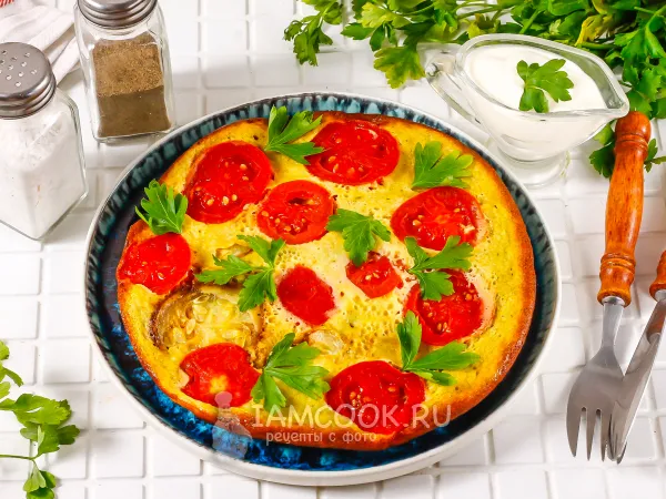 Фото блюда: Кабачковый пирог с помидорами на сковороде