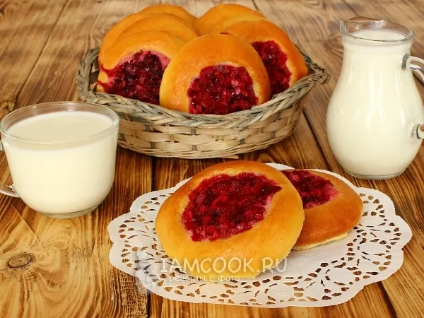 Фото блюда: Ватрушки с брусникой