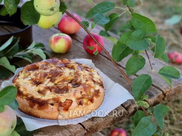 Фото блюда: Шарлотка с карамелью