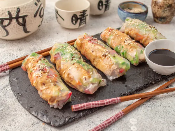 Фото блюда: Спринг-роллы с курицей и овощами