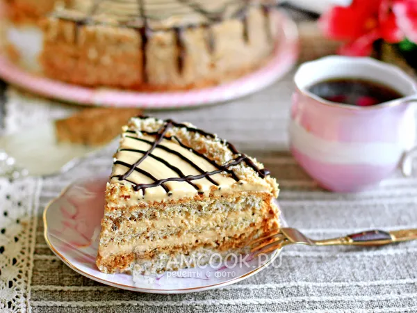 Фото блюда: Торт с грецкими орехами (бисквитный)