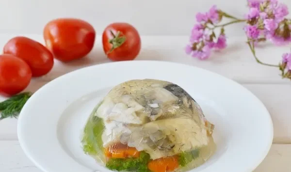 Фото блюда: Заливное из карпа