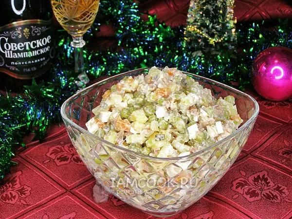 Фото блюда: Оливье с тушёнкой