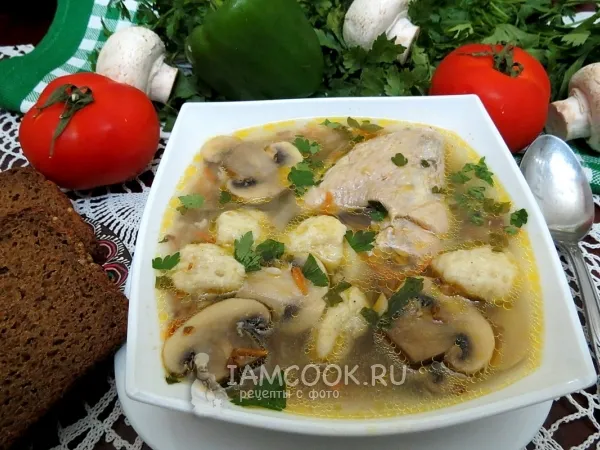 Фото блюда: Гречневый суп с грибами и картофельными клецками