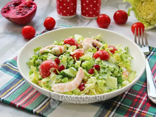 Фото блюда: Салат с креветками, гранатом и пекинской капустой