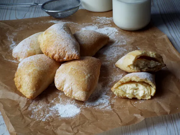 Фото блюда: Сочники с творогом без сметаны