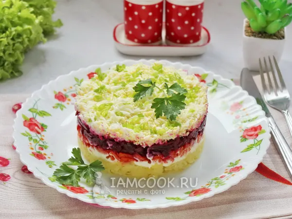 Фото блюда: Салат «Неженка» со свеклой