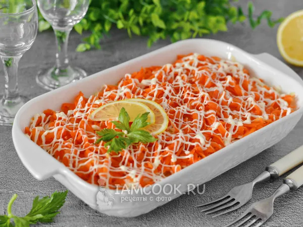 Фото блюда: Салат «Селёдка под лисьей шубкой»