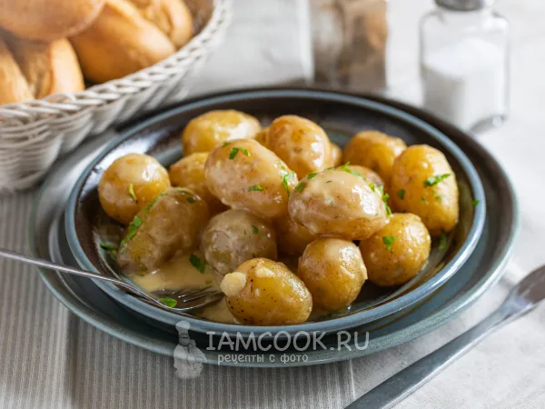 Фото блюда: Картошка в сливочно-чесночном соусе