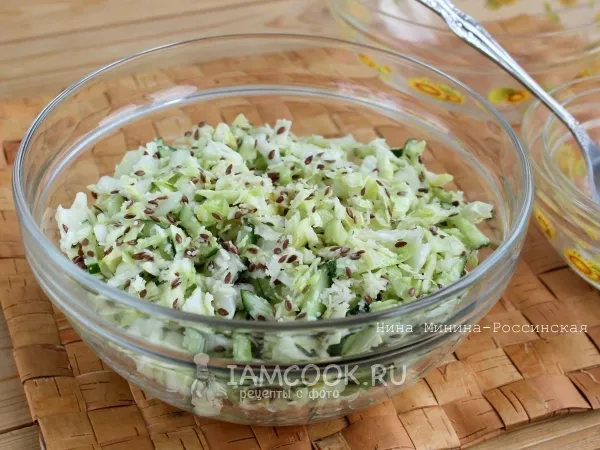 Фото блюда: Салат из свежей капусты с огурцом