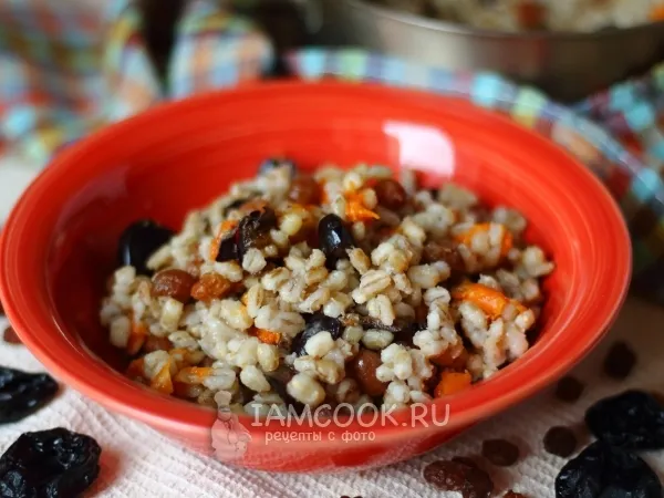Фото блюда: Перловая каша с сухофруктами