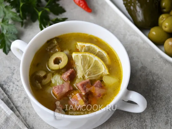 Фото блюда: Рассольник с оливками и лимоном