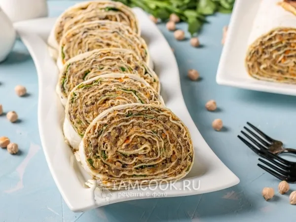 Фото блюда: Рулетики из лаваша с нутом и грибами