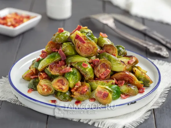 Фото блюда: Тушеная брюссельская капуста с беконом
