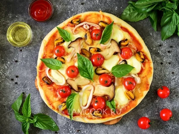 Фото блюда: Пицца с морепродуктами и грибами