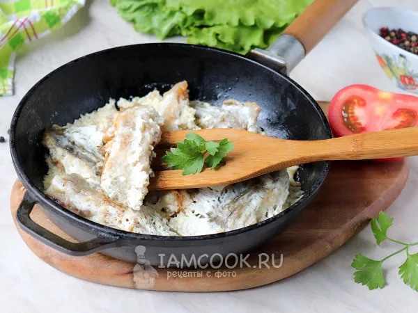 Фото блюда: Камбала в сметане на сковороде