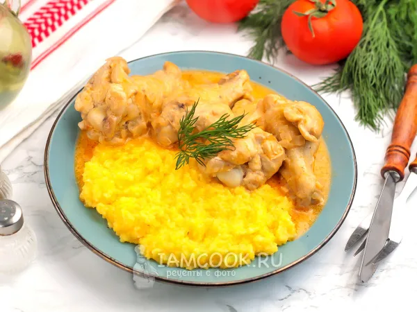 Фото блюда: Куриные плечики с подливкой на сковороде