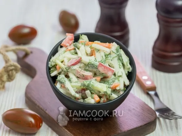 Фото блюда: Салат из кольраби с овощами