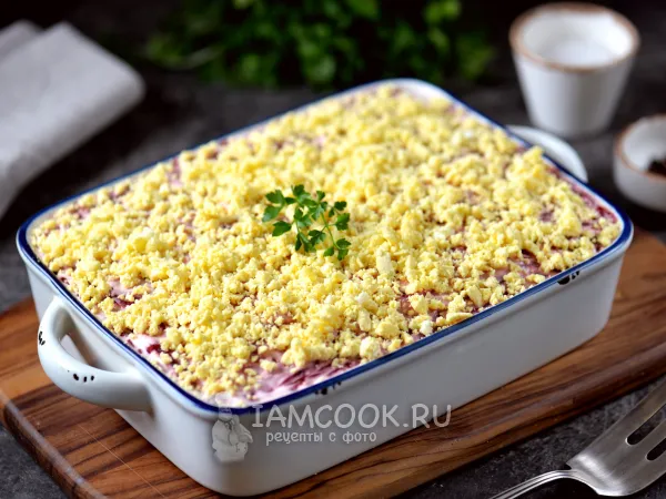 Фото блюда: Селедка под шубой с крабовыми палочками