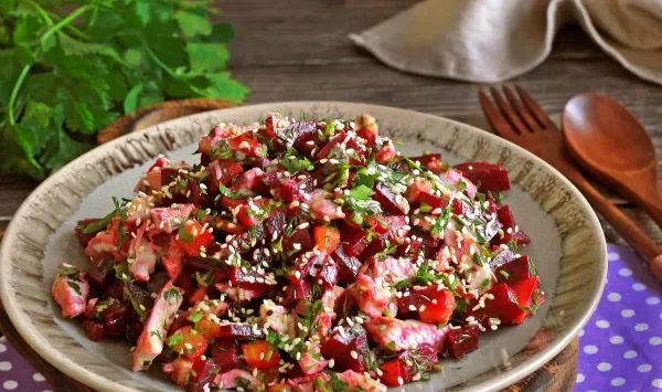Фото блюда: Салат с курицей, свеклой и морковью