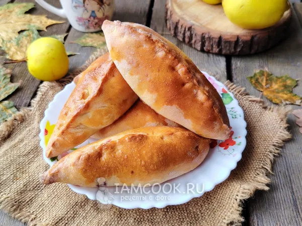 Фото блюда: Пирожки с яблоками и лимоном