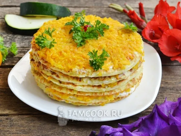 Фото блюда: Кабачковый торт с морковью и луком