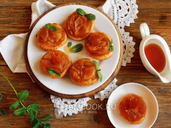 Фото блюда: Яблочный «Тарт Татен» в формочках